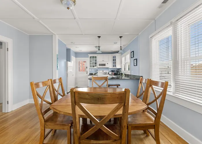 Ocean View Dollar 3 Apartment